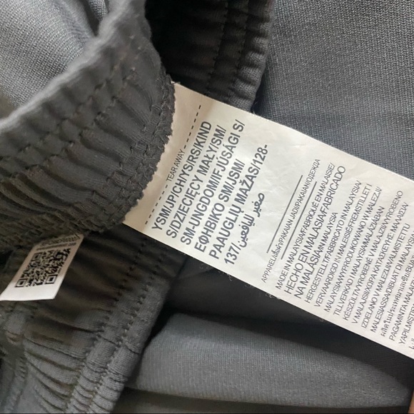 UNDER ARMOR Boys Gray Joggers - Picture 5 of 5